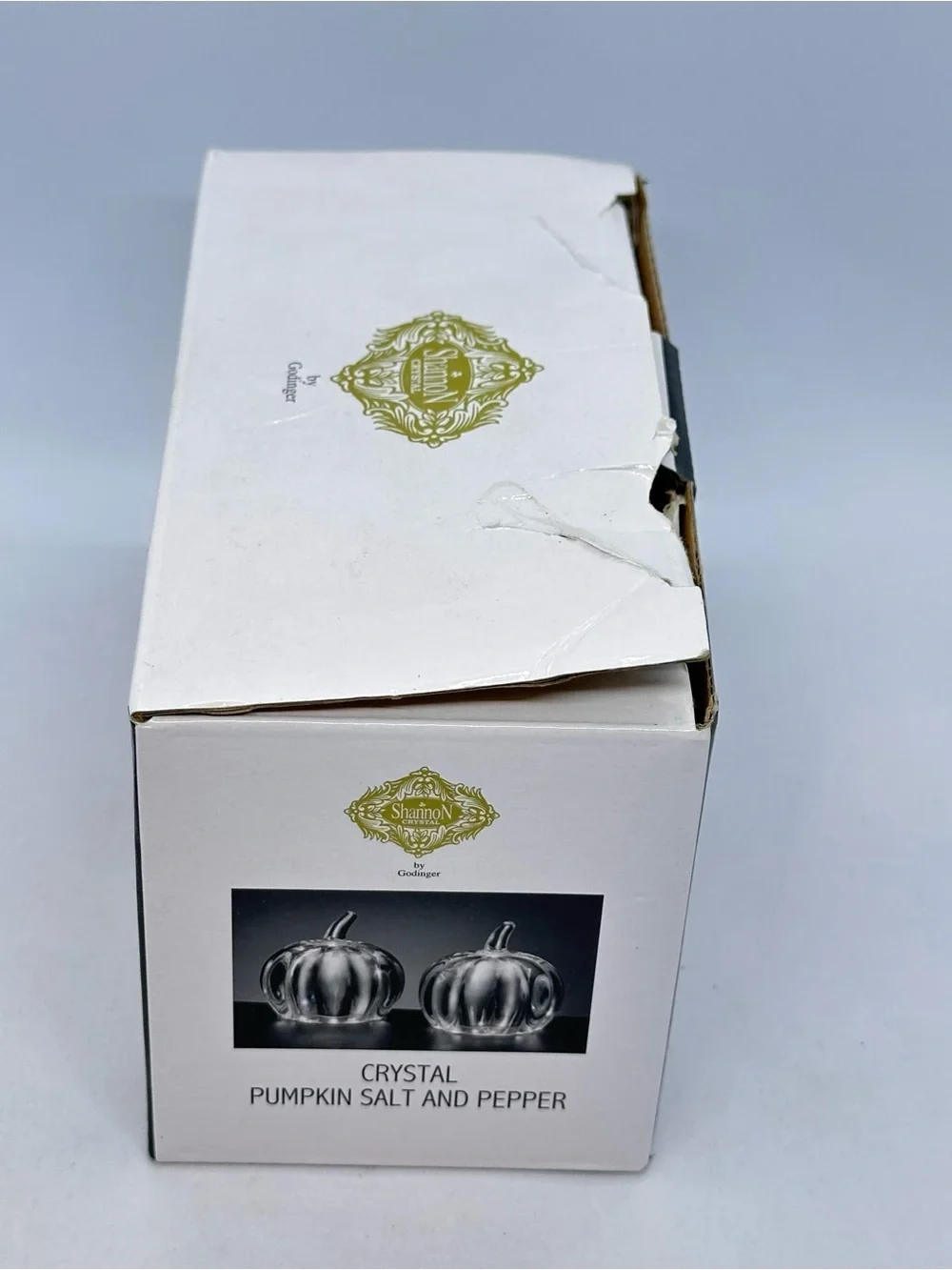 Godinger SHANNON CRYSTAL of Ireland Lead Crystal Pumpkin Salt/Pepper Shaker Set
